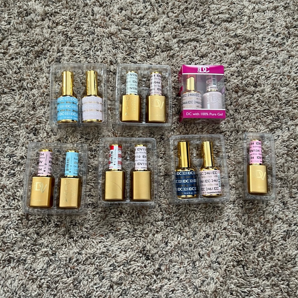 DND gel / regular nail polish set